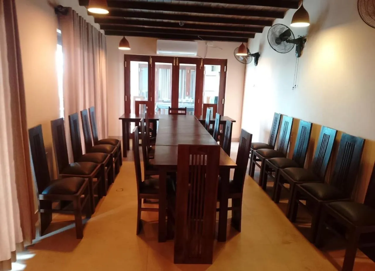 Transit Studio Katunayake 0*,  Sri Lanka