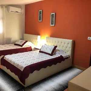 Modern By Ceni, Appartamento Elbasan